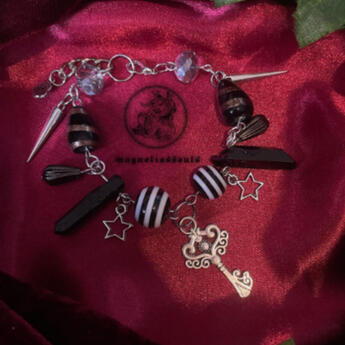 identity v - prisoner simple chained bracelet {commission}